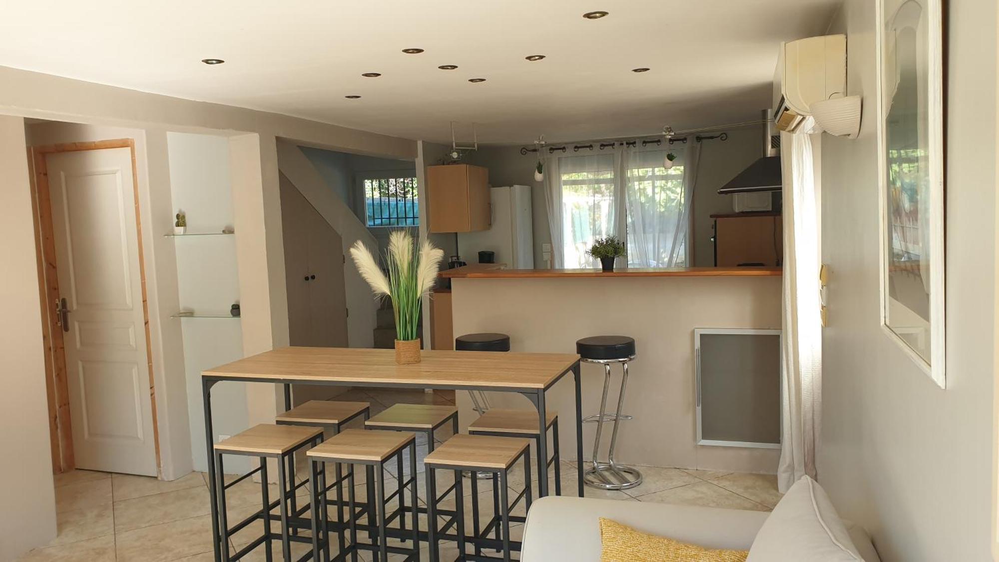 Orteils Au Soleil Jardin Parking Nimes Ngoại thất bức ảnh