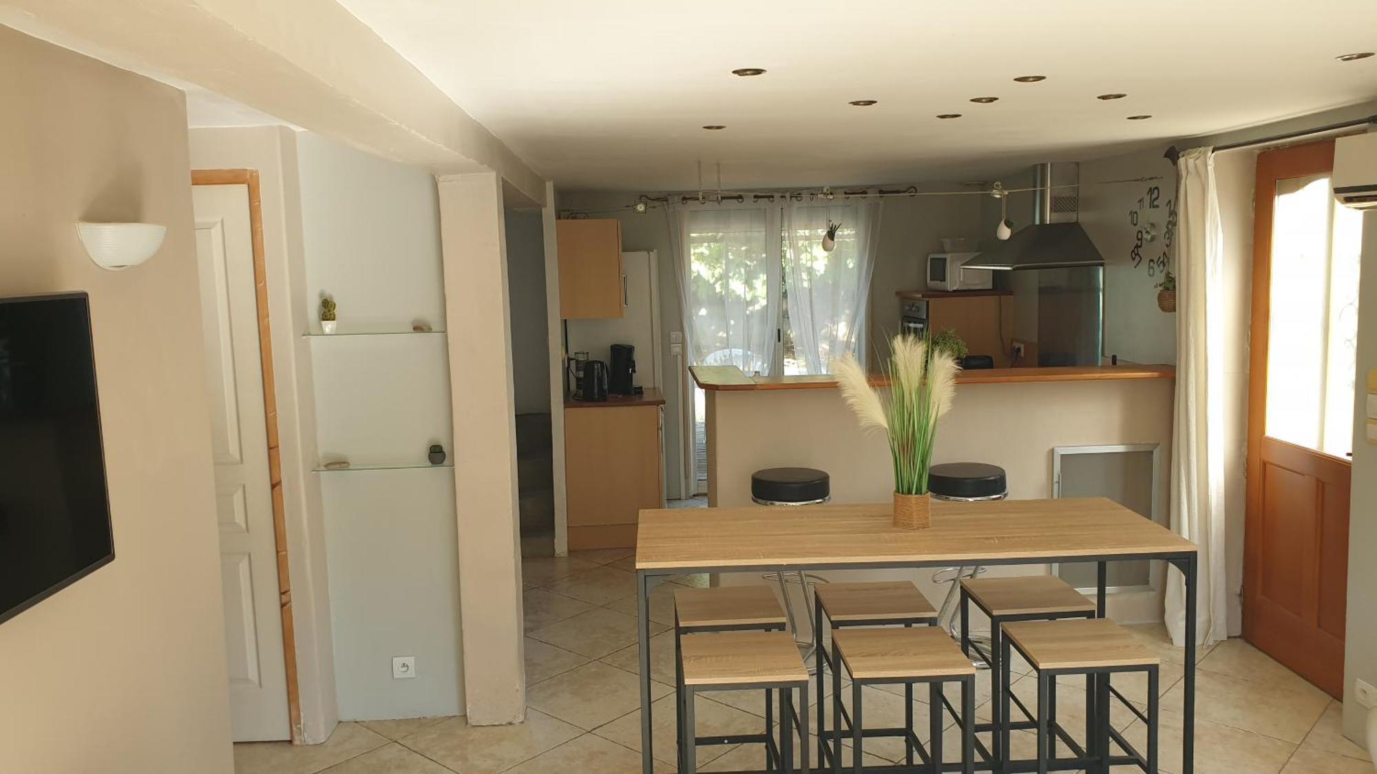 Orteils Au Soleil Jardin Parking Nimes Ngoại thất bức ảnh